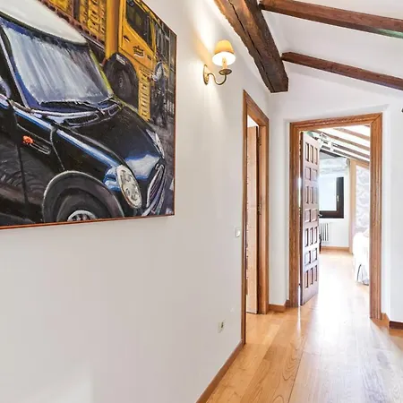 Figares, Casa Con Piscina *