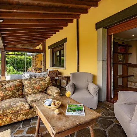 Figares, Casa Con Piscina * Quintueles