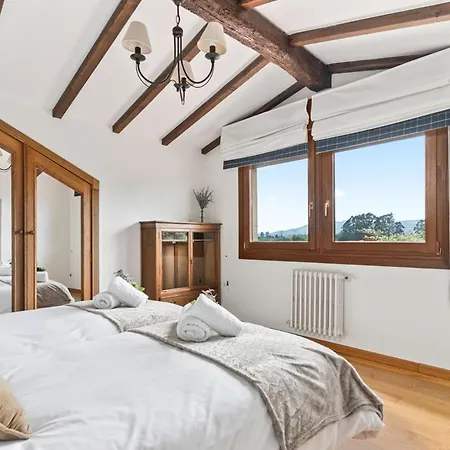 Nyaraló Figares, Casa Con Piscina *