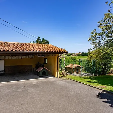 Figares, Casa Con Piscina *