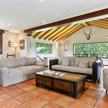 Nyaraló Figares, Casa Con Piscina *