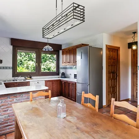 Nyaraló Figares, Casa Con Piscina Quintueles