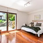 Figares, Casa Con Piscina