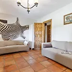 Figares, Casa Con Piscina * Cazamular