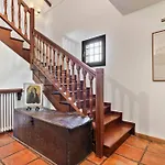 Figares, Casa Con Piscina Holiday home Cazamular
