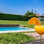 Figares, Casa Con Piscina Holiday home Cazamular