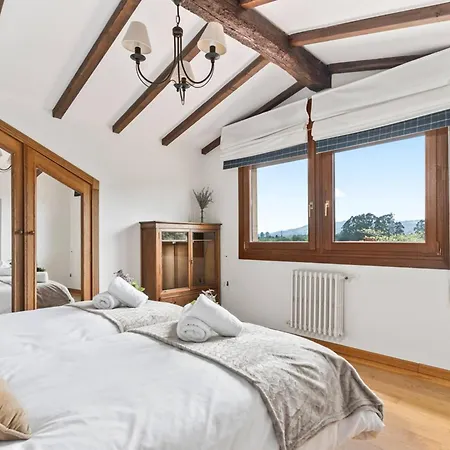 Figares, Casa Con Piscina 度假居 Cazamular
