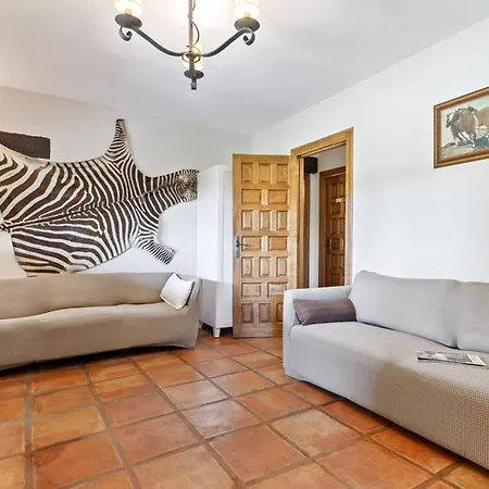 Figares, Casa Con Piscina * Cazamular