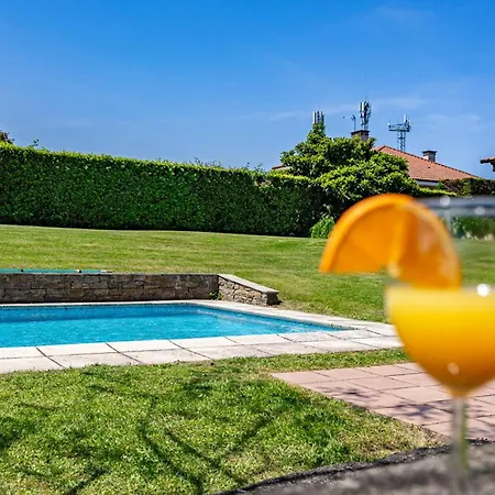 Figares, Casa Con Piscina 度假居 Cazamular