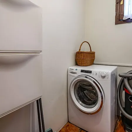 Figares, Casa Con Piscina 度假居 Cazamular